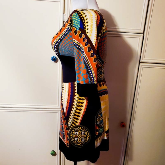 Papillon Blanc Stunning Multicolor Print Dress - Picture 2 of 6